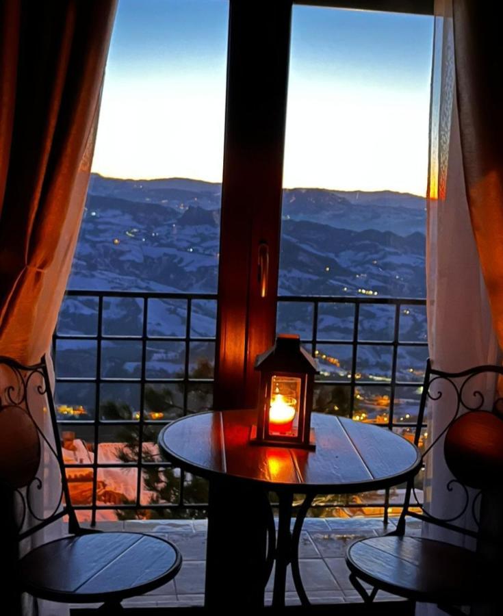 Hotel La Rocca 산마리노 외부 사진
