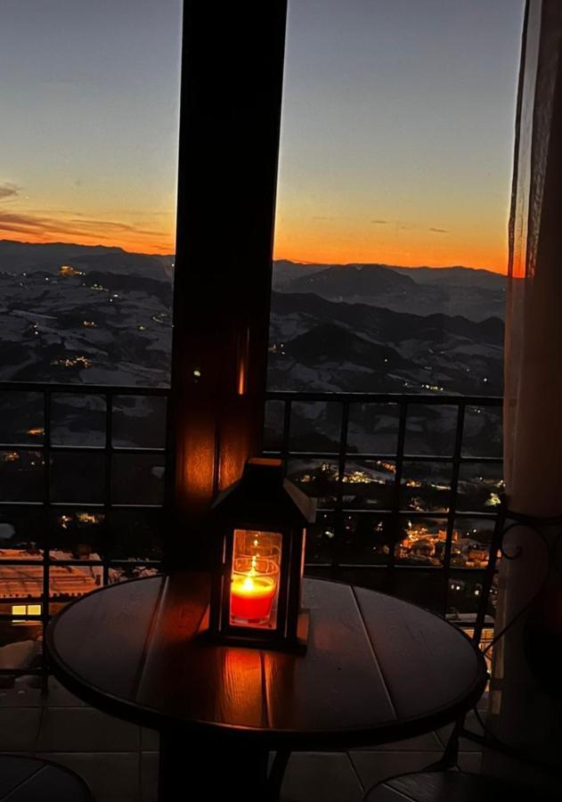 Hotel La Rocca 산마리노 외부 사진